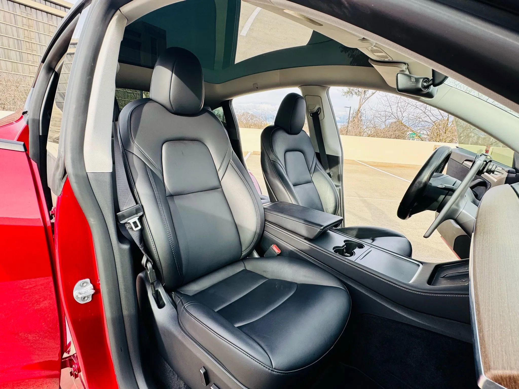 Used 2024 Tesla Model Y Performance image 21