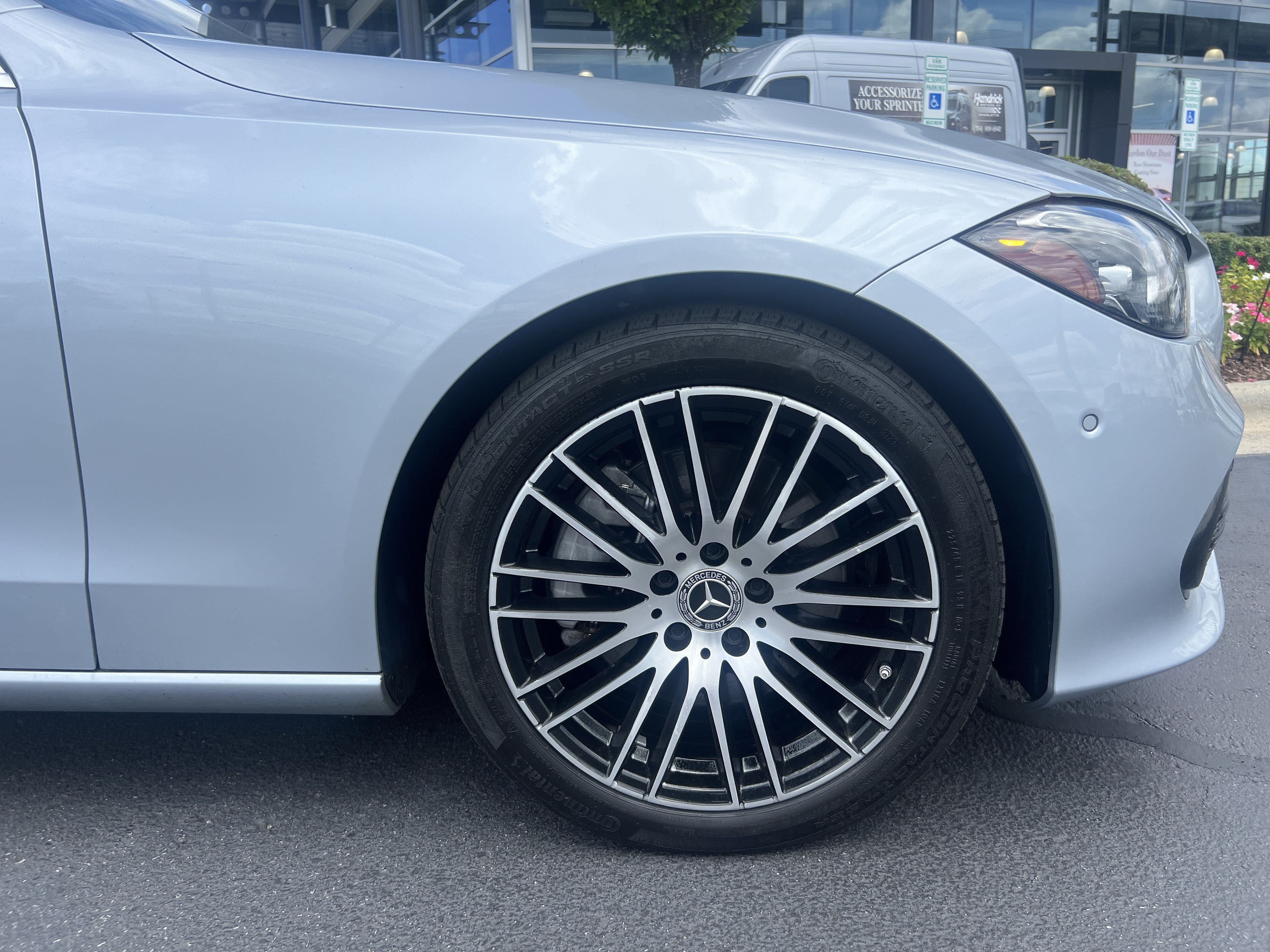 Used 2022 Mercedes-Benz C 300 4MATIC Sedan w/ Exclusive Trim Package image 11