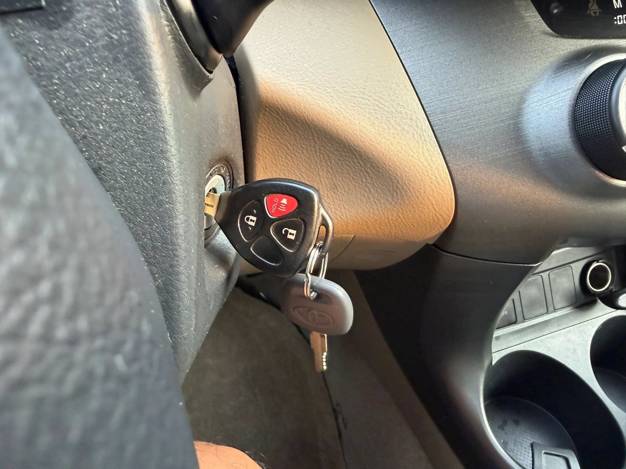 Used 2012 Toyota RAV4 4WD w/ Upgrade Value Pkg image 46