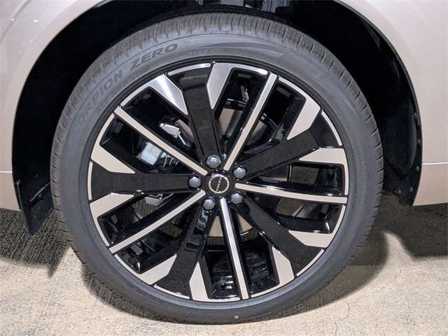 New 2026 Volvo XC60 B5 Ultra w/ Protection Package Premier image 10