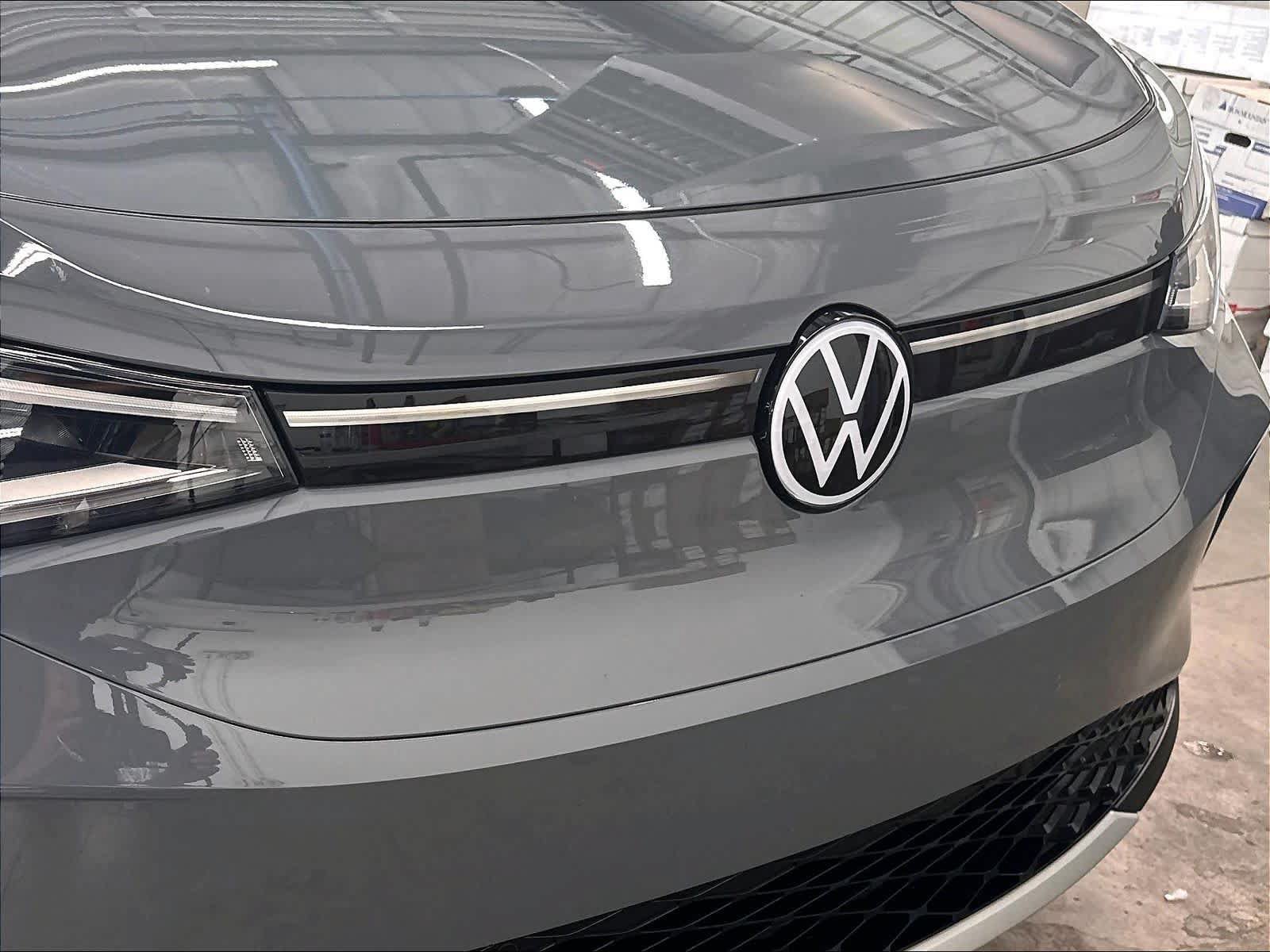 Used 2023 Volkswagen ID.4 Pro S Plus AWD/4WD image 35