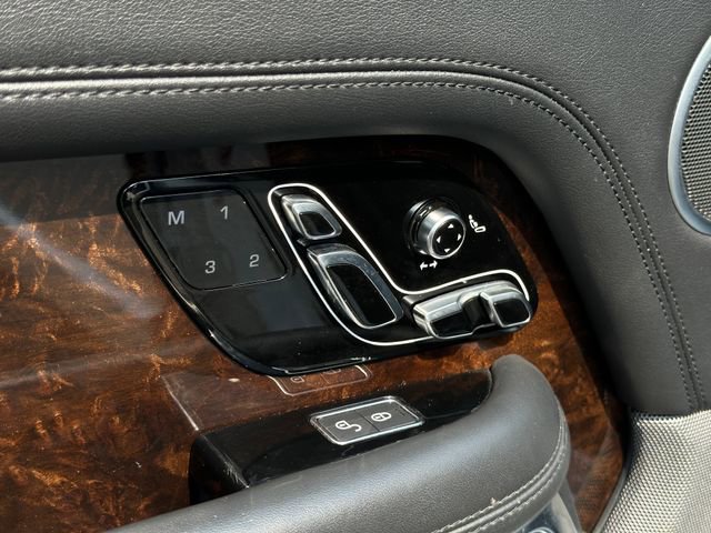 Used 2020 Land Rover Range Rover HSE image 14
