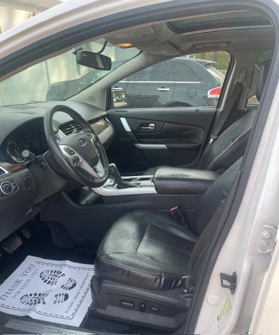 Used 2011 Ford Edge Limited w/ 301A Rapid Spec Order Code AWD/4WD image 5