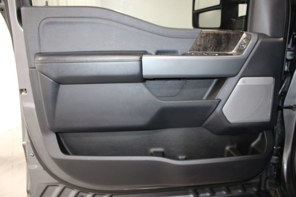 Used 2024 Ford F350 Lariat w/ Sport Appearance Package AWD/4WD image 28