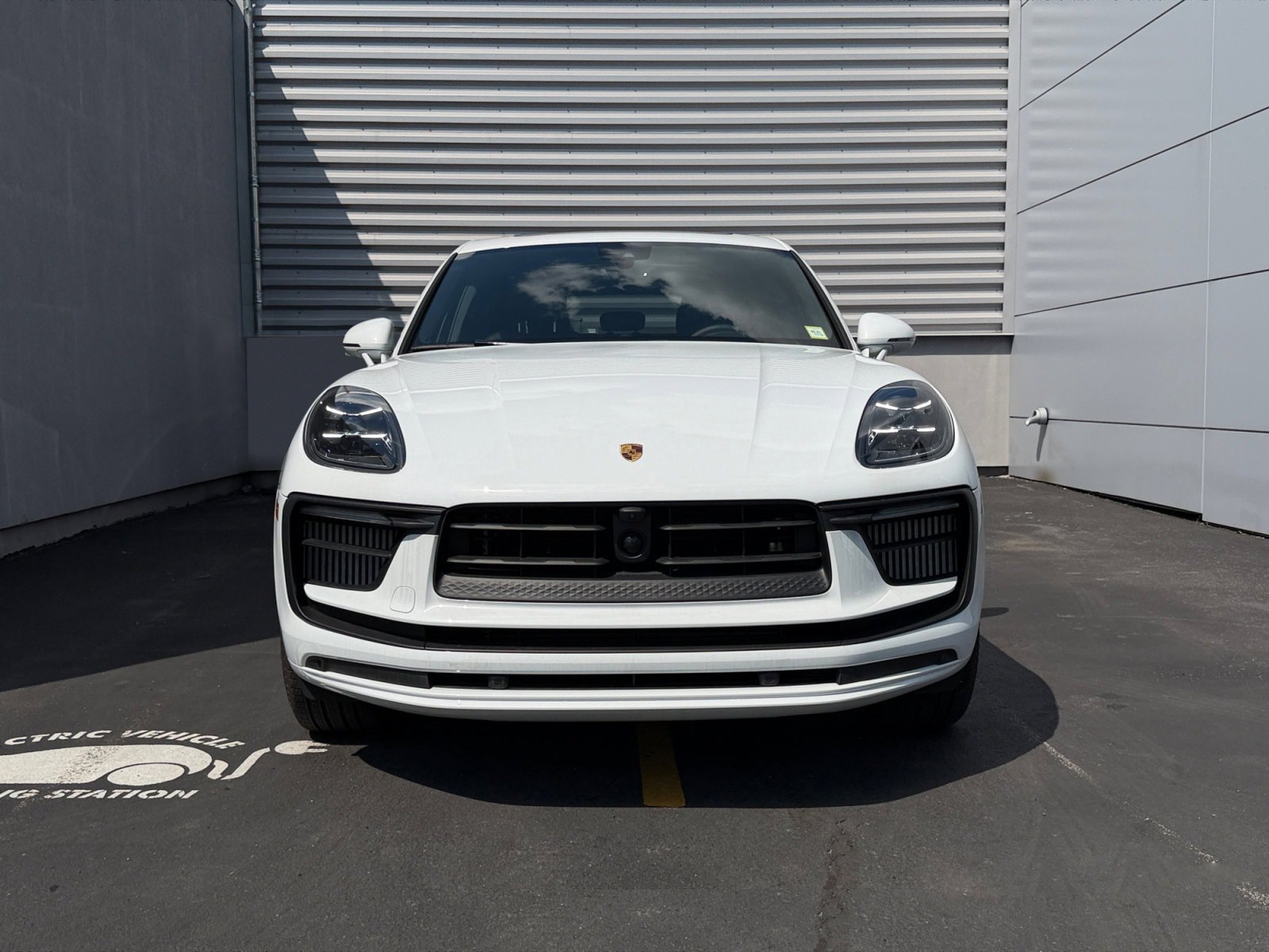 New 2026 Porsche Macan S AWD/4WD image 6