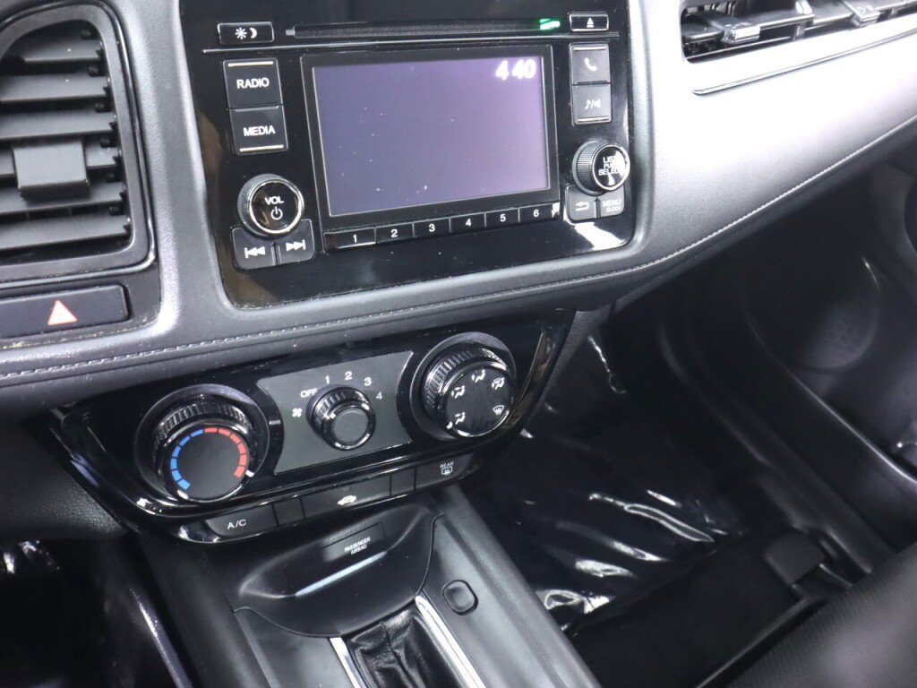 Used 2020 Honda HR-V LX image 15