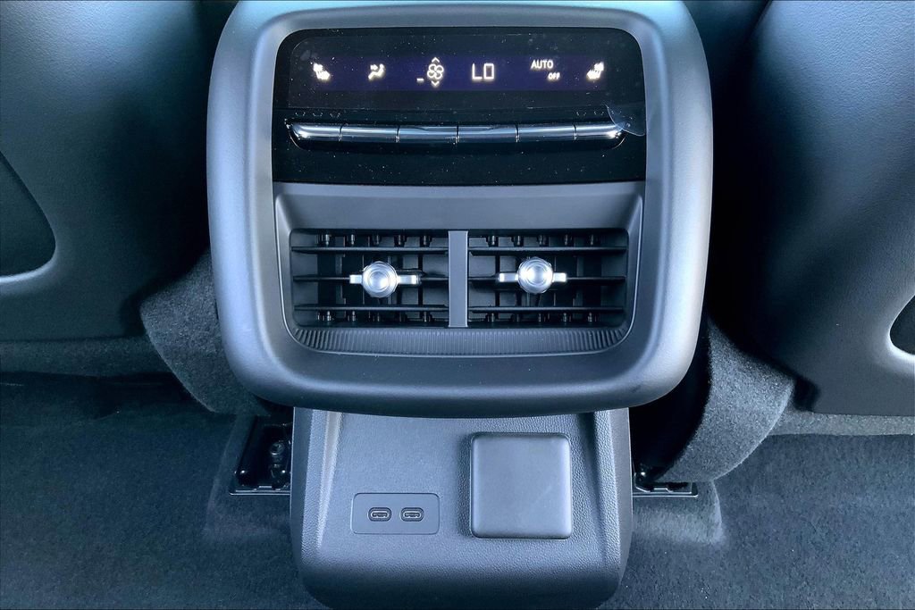 New 2026 Cadillac Lyriq V AWD/4WD image 21