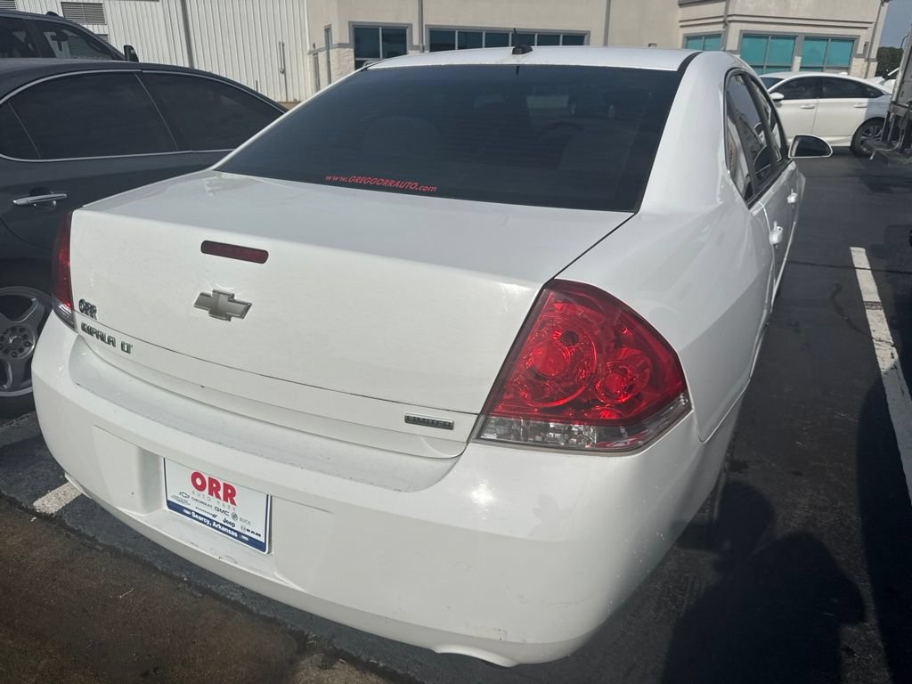 Used 2016 Chevrolet Impala LT FWD image 4