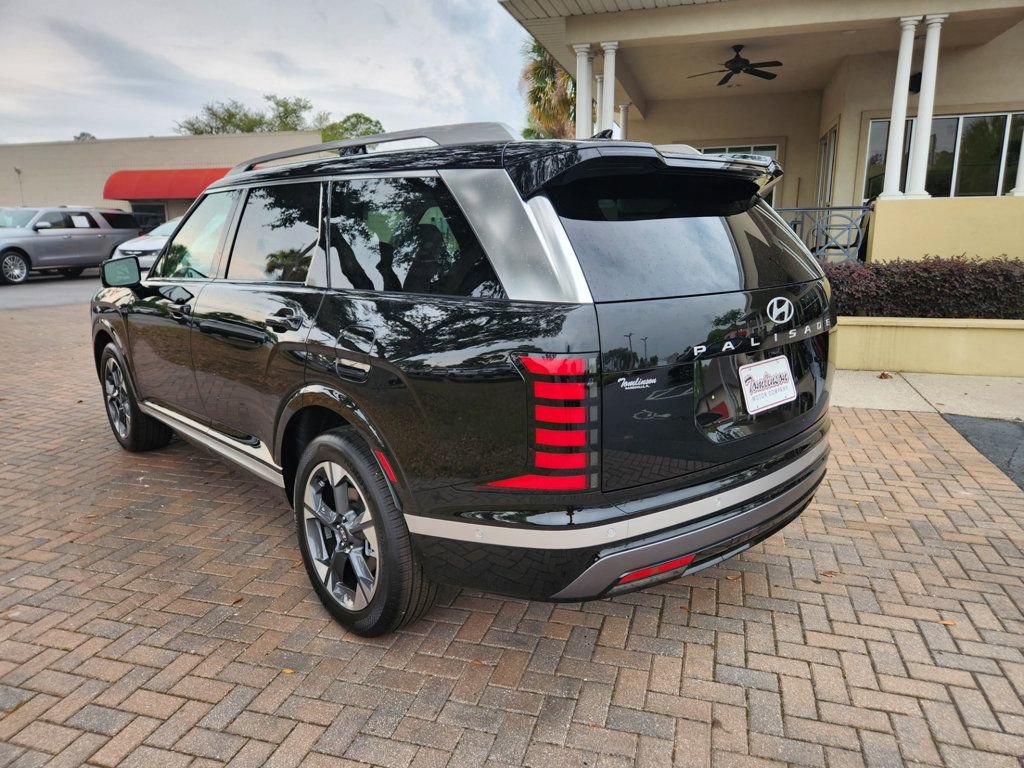 Used 2026 Hyundai Palisade Limited FWD image 3