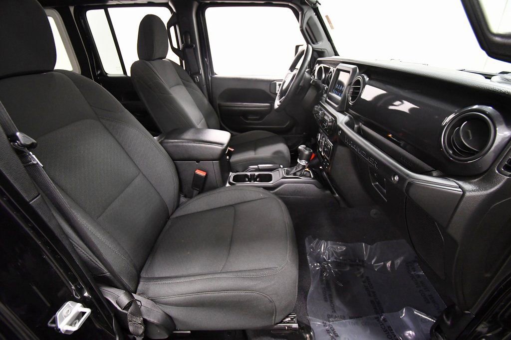 Used 2023 Jeep Wrangler Sport image 17