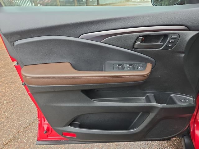 Used 2024 Honda Passport EX-L image 16