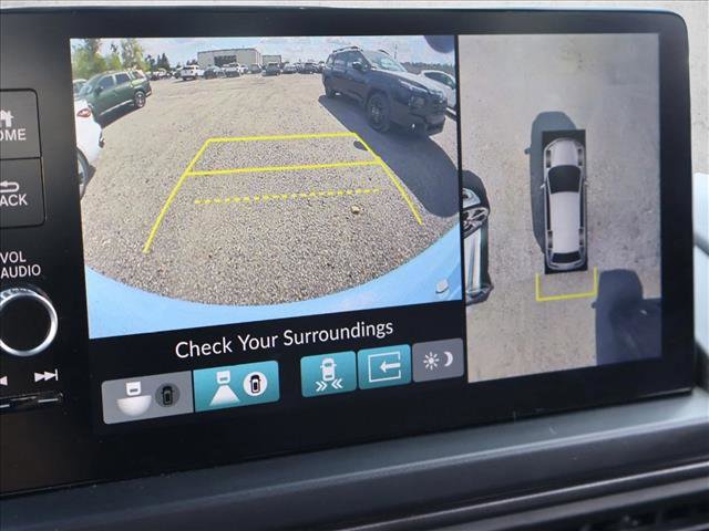 Used 2025 Honda Pilot TrailSport image 21