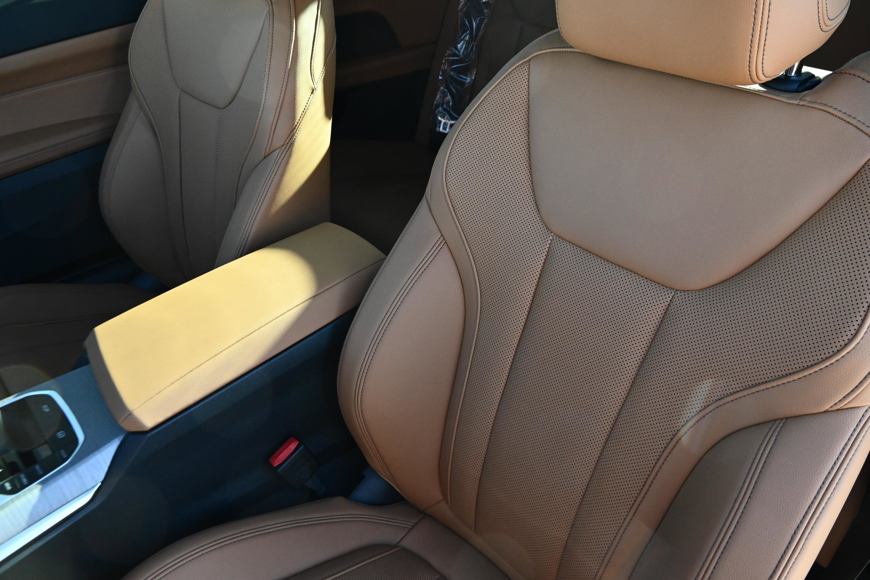 New 2026 BMW 430i xDrive Convertible w/ Premium Package image 10