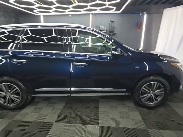 Used 2019 INFINITI QX60 Luxe w/ Essential Package image 3