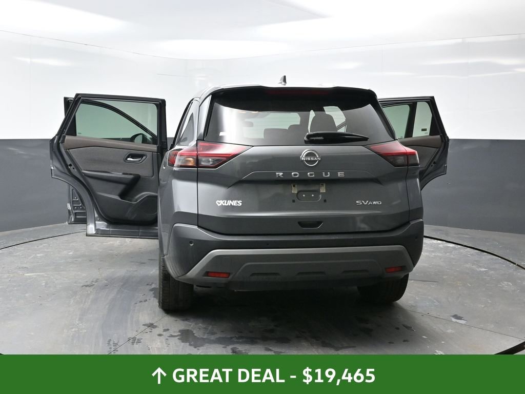 Used 2023 Nissan Rogue SV image 54