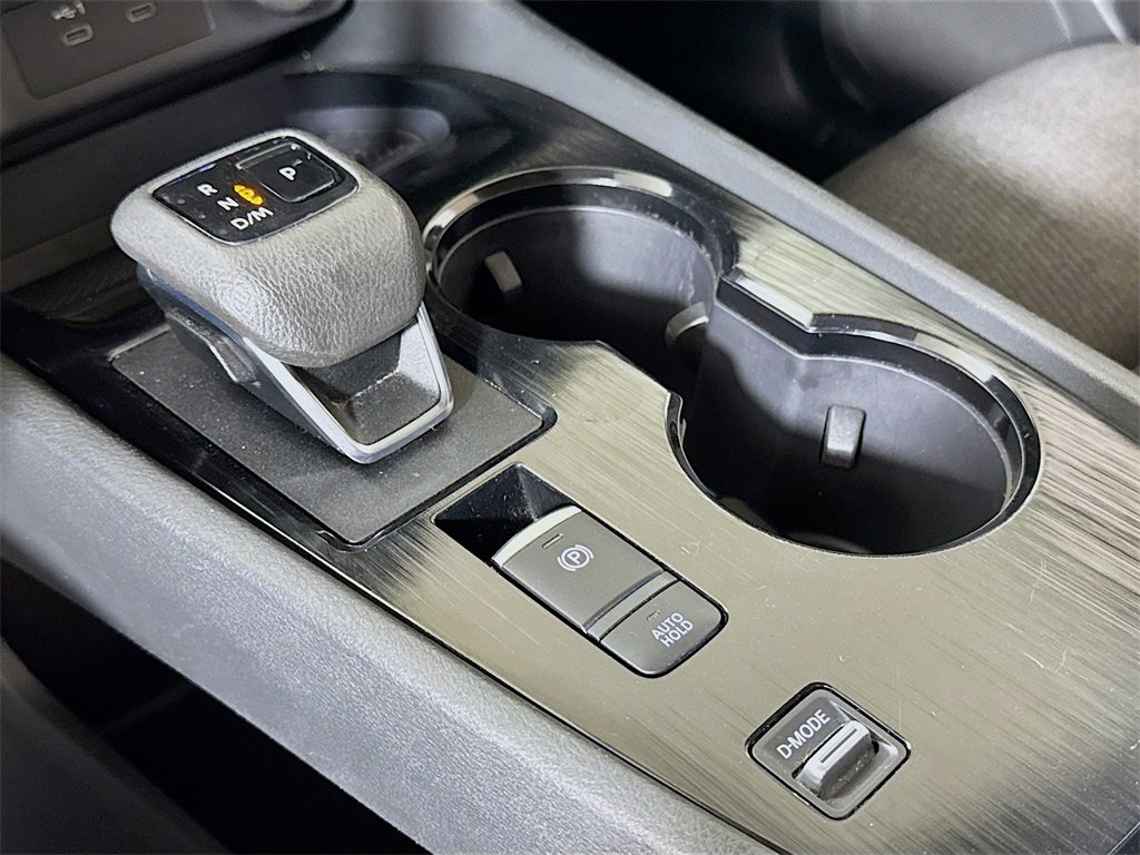 Used 2024 Nissan Rogue SV image 14