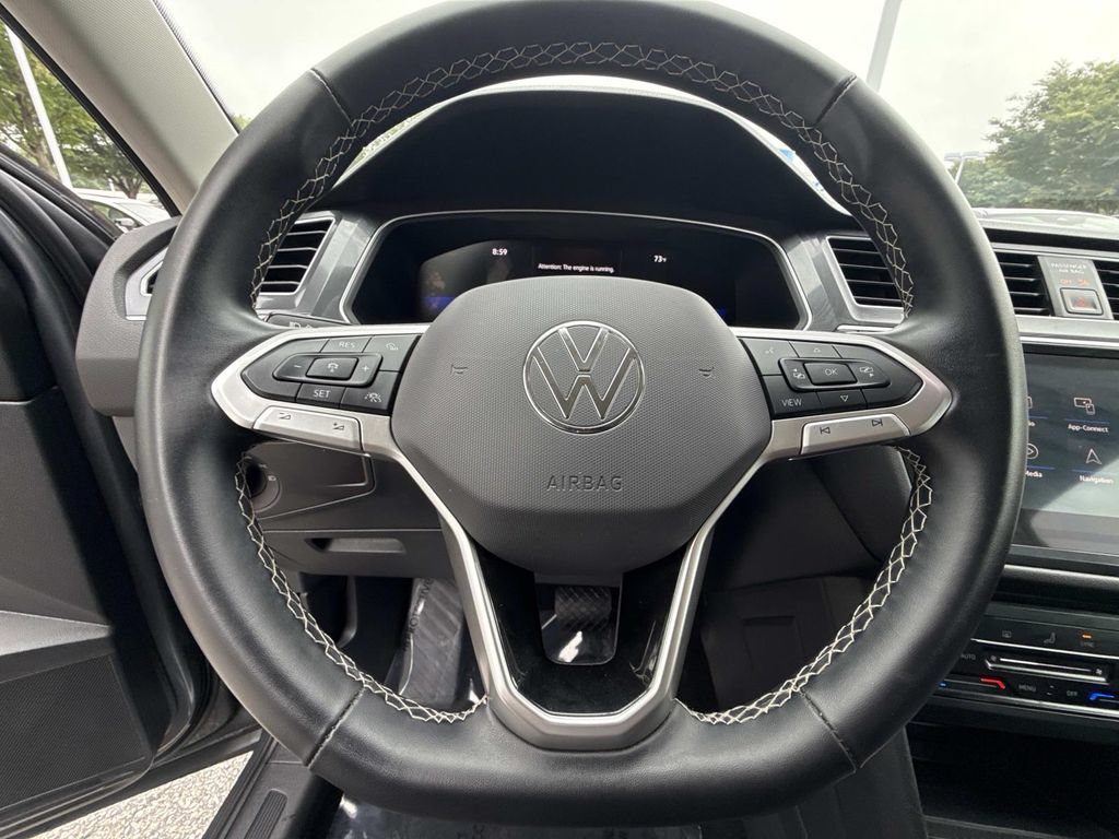 Used 2024 Volkswagen Tiguan SE FWD image 12