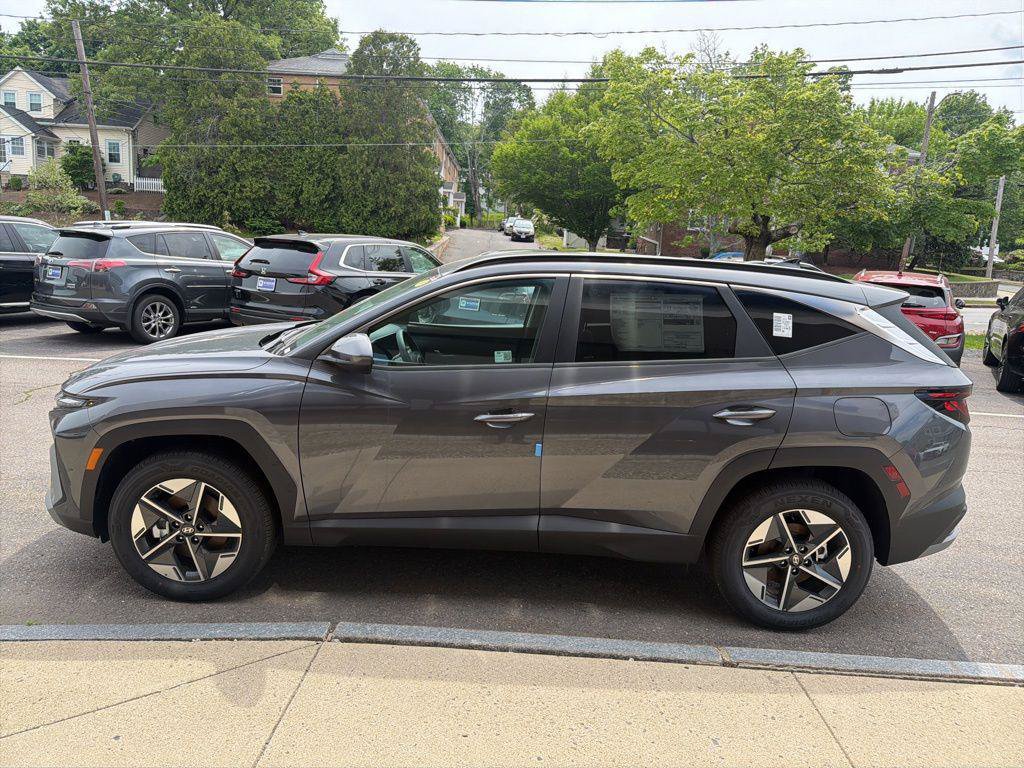 New 2025 Hyundai Tucson SEL AWD/4WD image 2