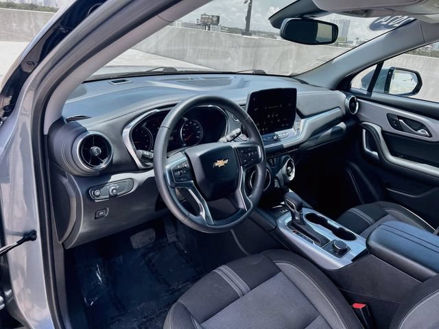 Used 2024 Chevrolet Blazer LT w/ Convenience Package FWD image 11