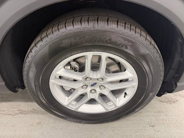 New 2026 Ford Explorer Active RWD image 5