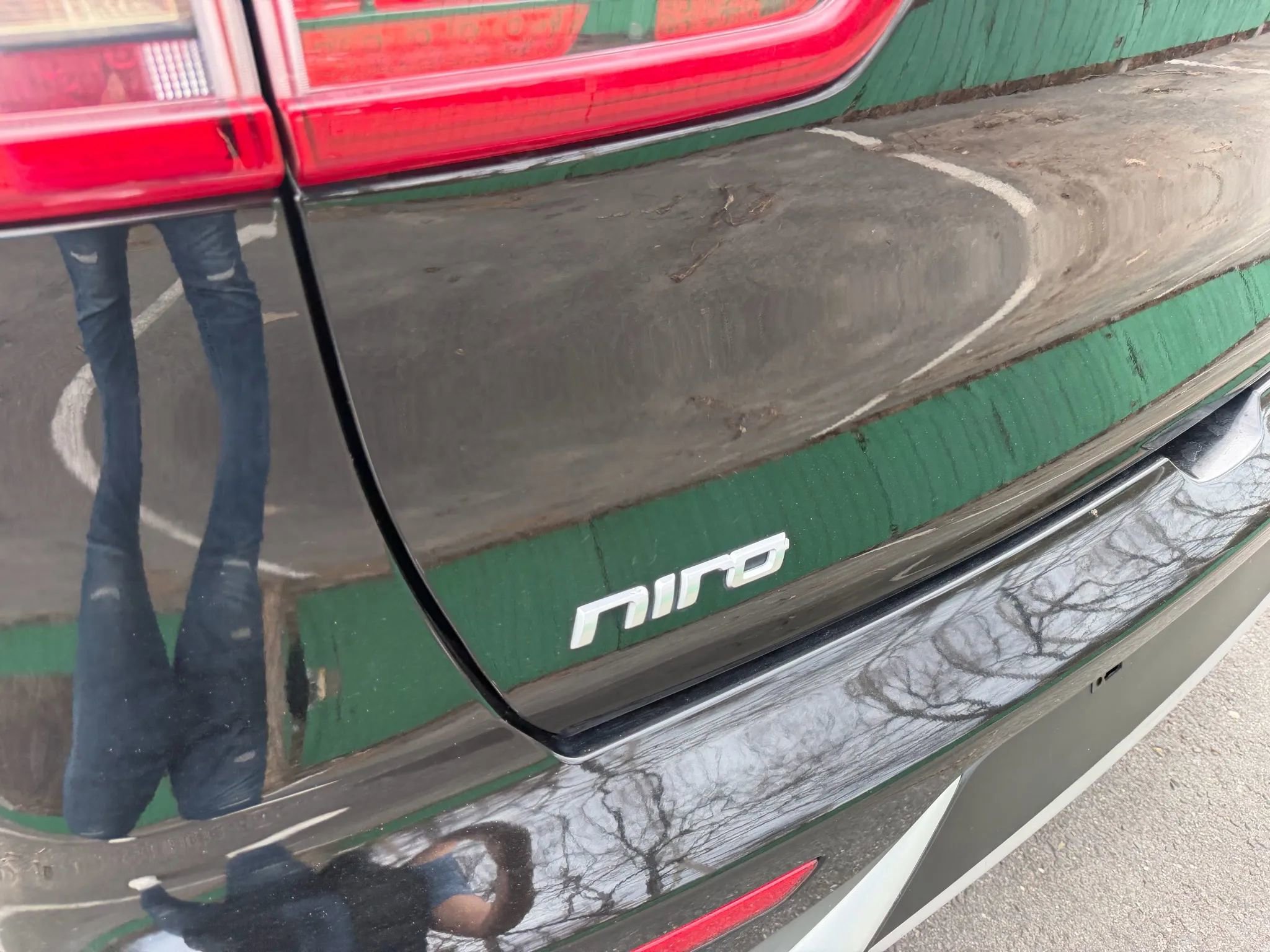 Used 2019 Kia Niro EX image 12
