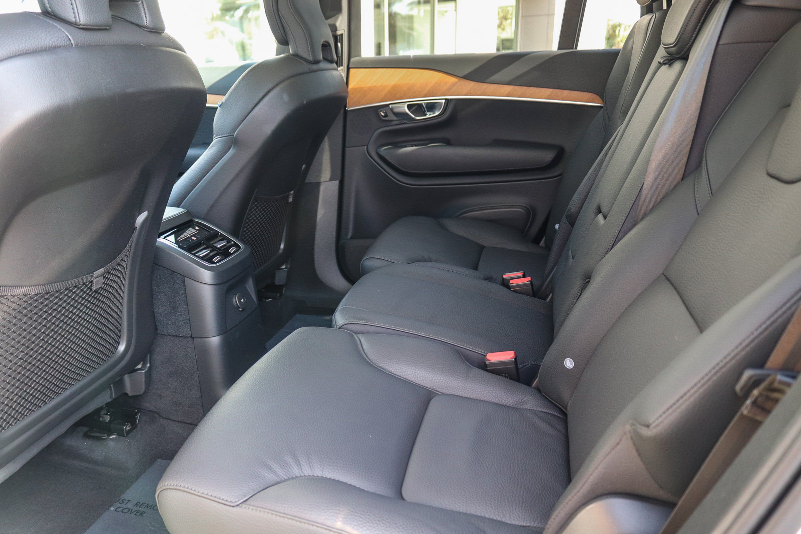 Used 2025 Volvo XC90 T8 Core w/ Protection Package Premier AWD/4WD image 19
