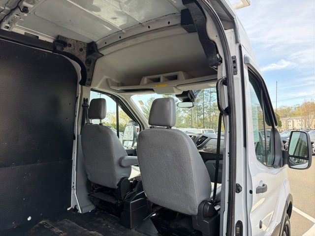 Used 2018 Ford Transit 250 130 Medium Roof RWD image 22