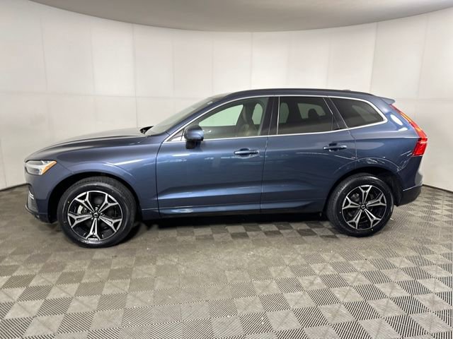 Used 2022 Volvo XC60 B5 Momentum w/ Climate Package image 6
