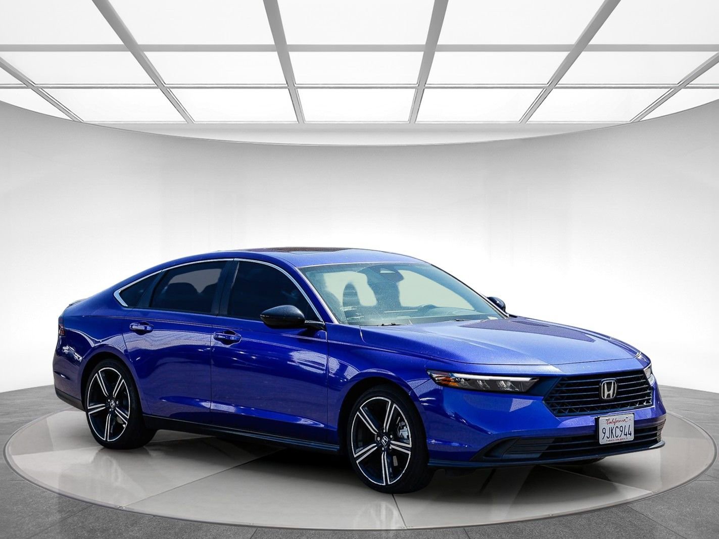 Used 2024 Honda Accord Sport image 4