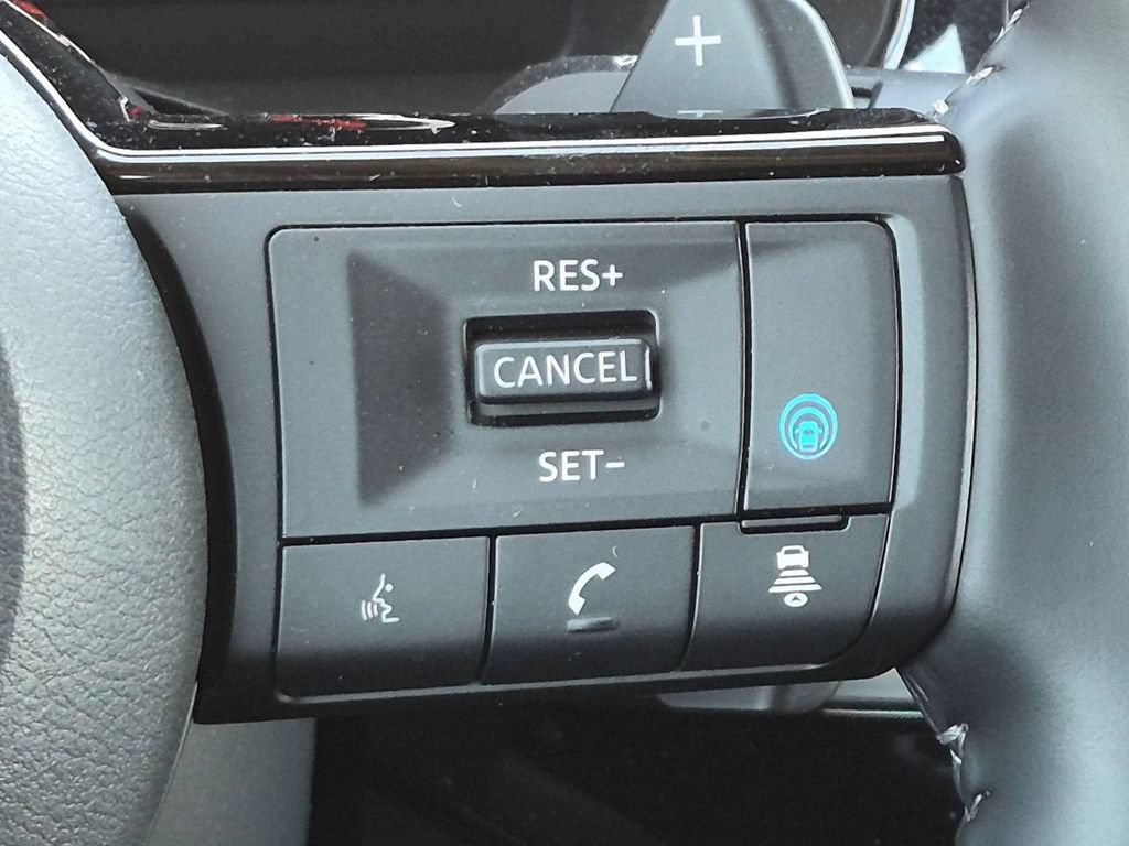 Used 2025 Nissan Pathfinder Platinum w/ Cargo Package FWD image 18