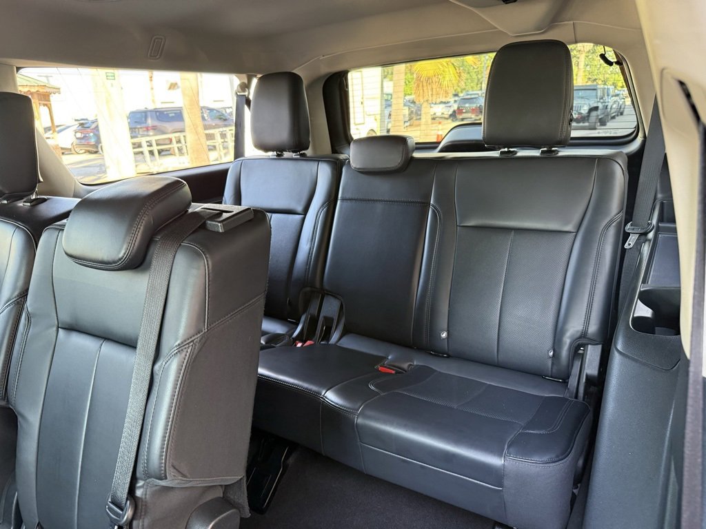 Used 2024 Ford Expedition Max XLT image 28