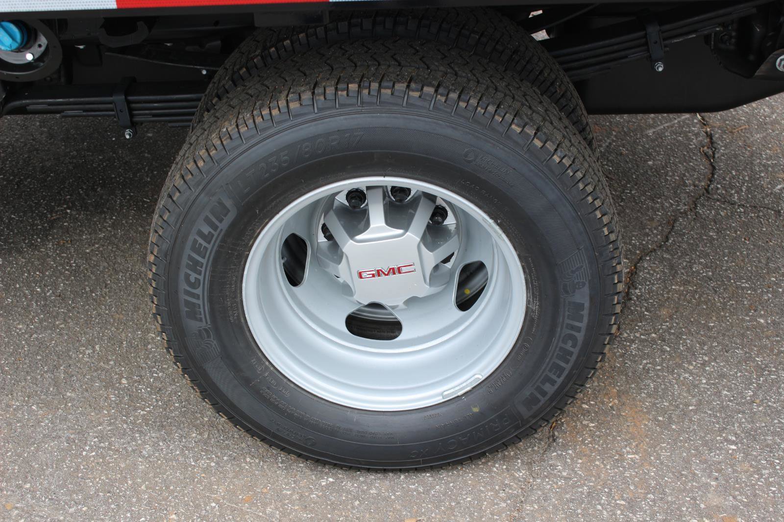 New 2026 GMC Sierra 3500 Pro w/ Convenience Package image 28