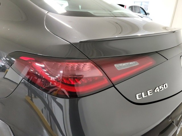 Used 2025 Mercedes-Benz CLE 450 4MATIC Coupe image 32