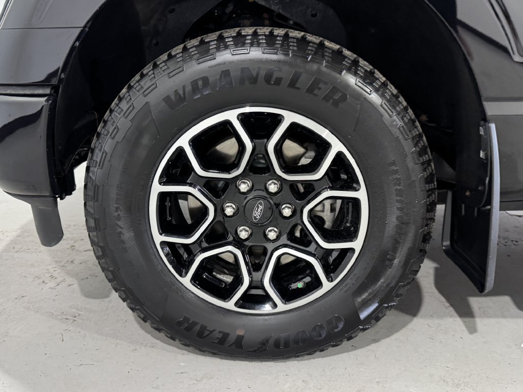 Used 2022 Ford F150 XLT w/ Equipment Group 301A Mid AWD/4WD image 8
