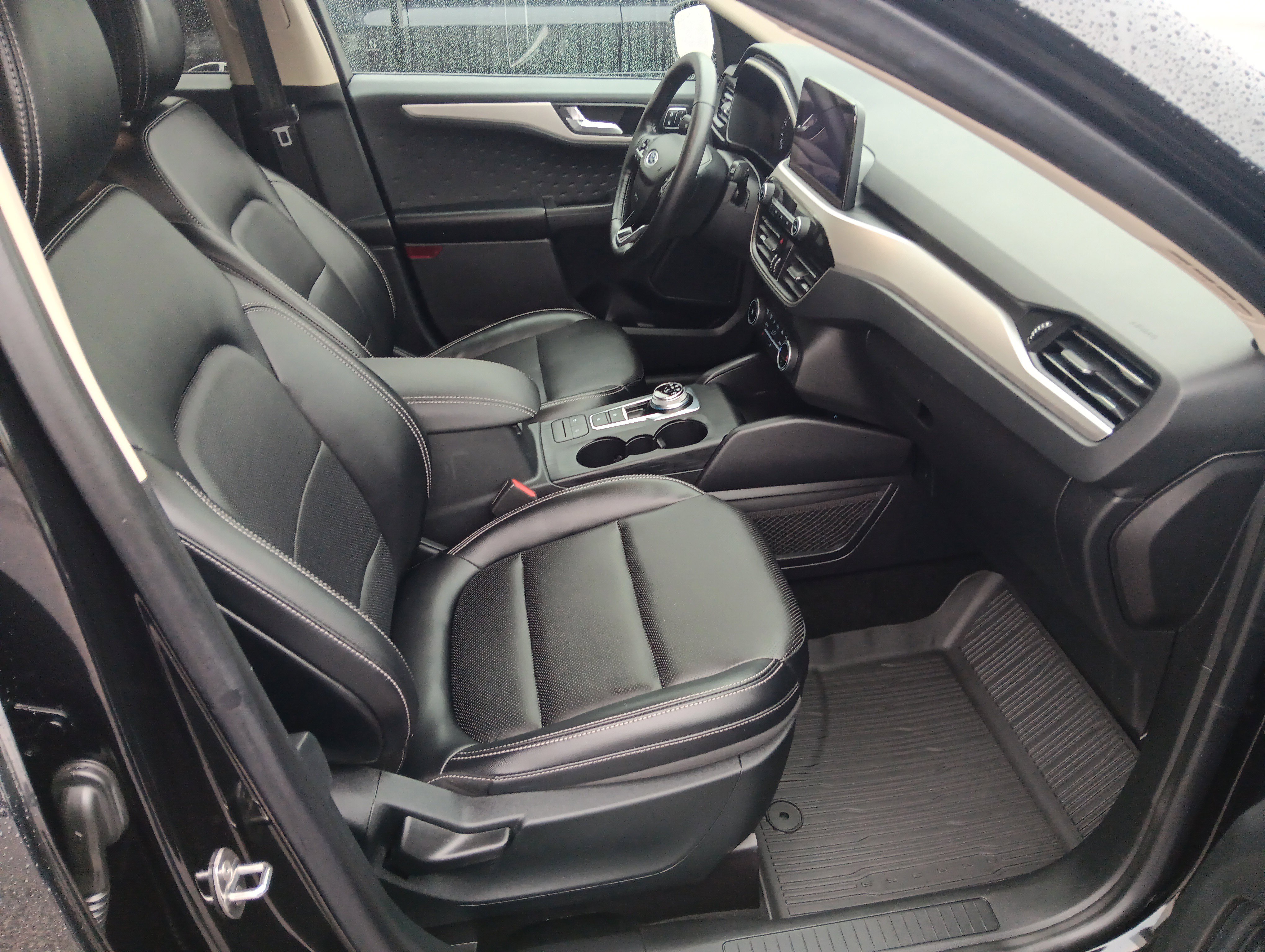 Used 2020 Ford Escape SEL image 21