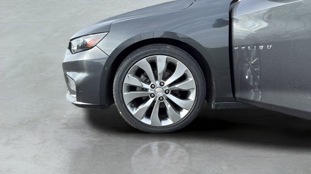 Used 2016 Chevrolet Malibu Premier w/ Driver Confidence Package II FWD image 37