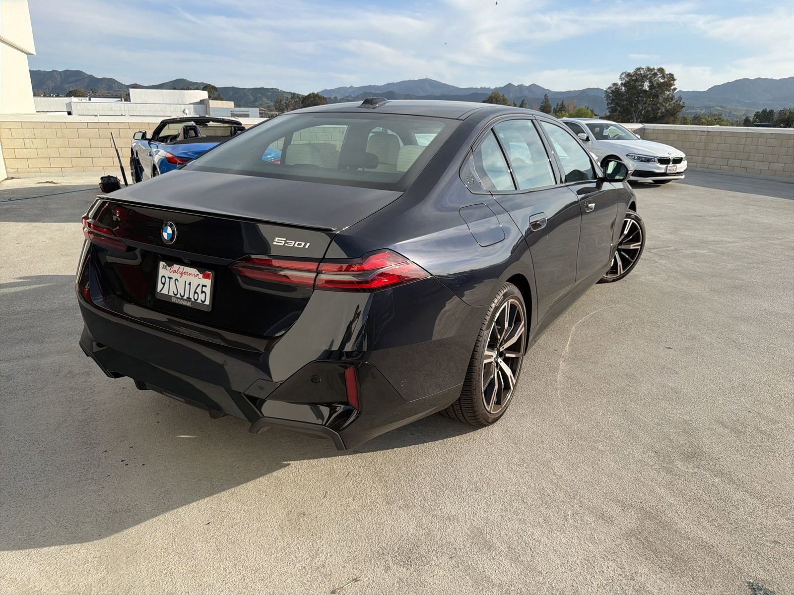 Used 2025 BMW 530i w/ M Sport Package image 4