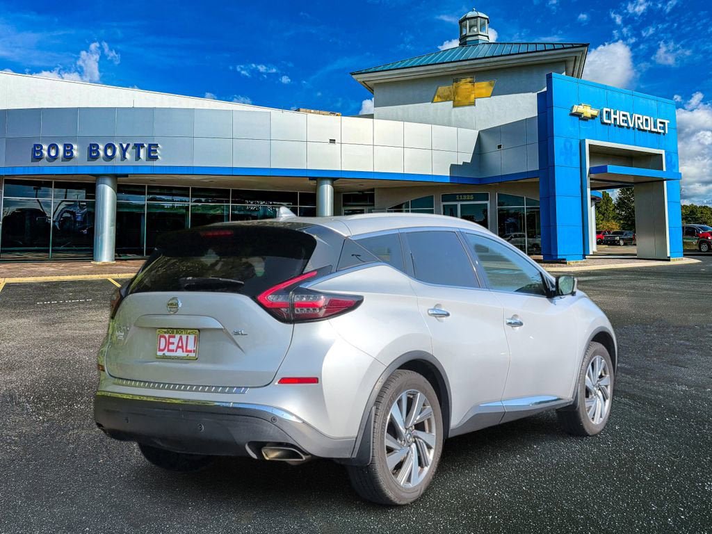 Used 2020 Nissan Murano SL w/ Moonroof Package FWD image 3