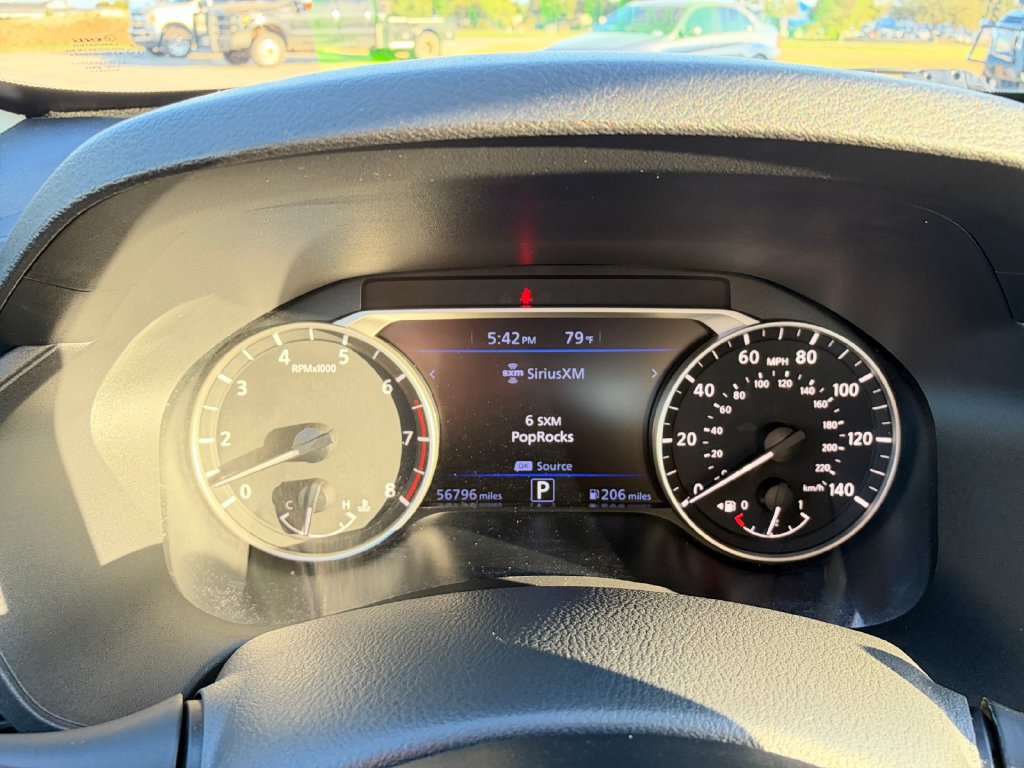 Used 2025 Nissan Altima 2.5 SV FWD image 14