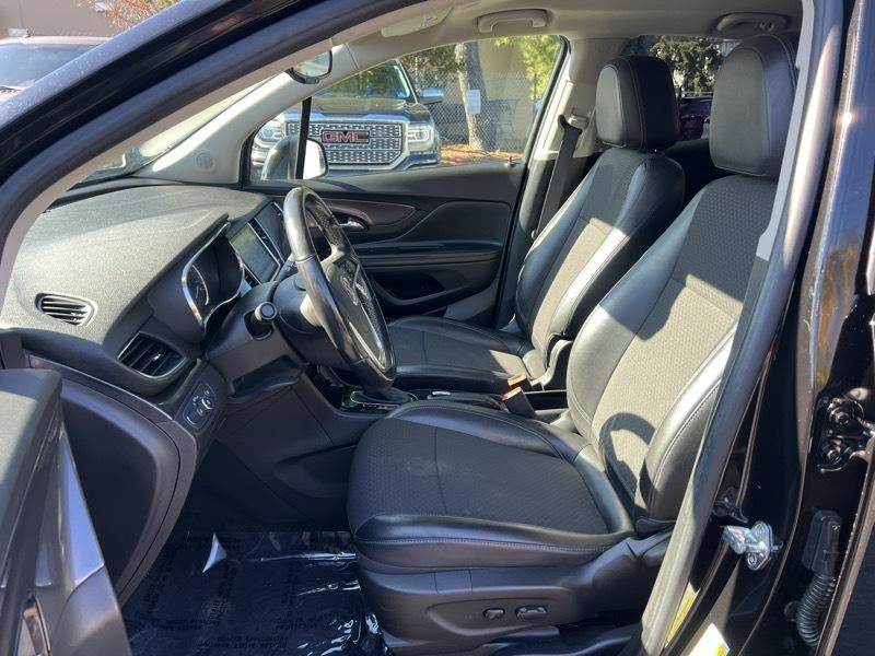 Used 2019 Buick Encore Sport Touring FWD image 7