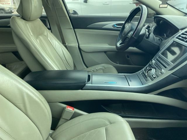 Used 2017 Lincoln MKZ Reserve image 7