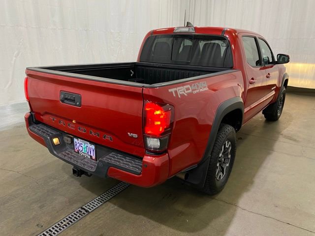 Certified 2018 Toyota Tacoma TRD Off-Road w/ Technology Package image 3