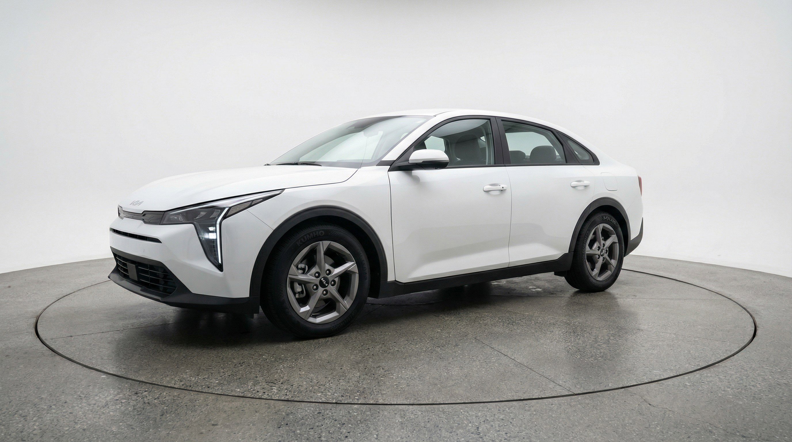Used 2025 Kia K4 FWD image 3