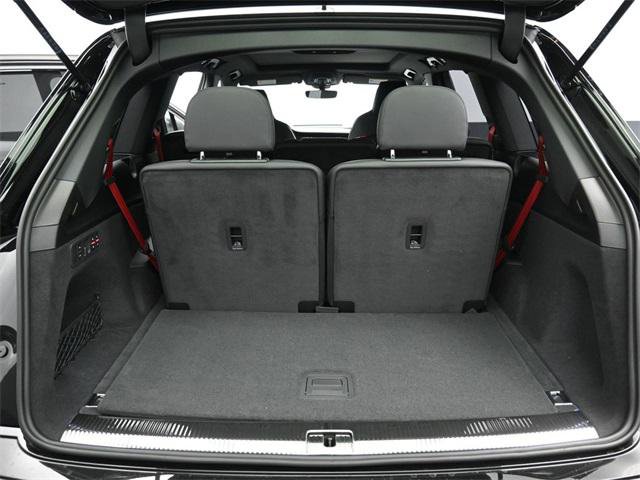 New 2026 Audi Q7 3.0T Prestige image 12