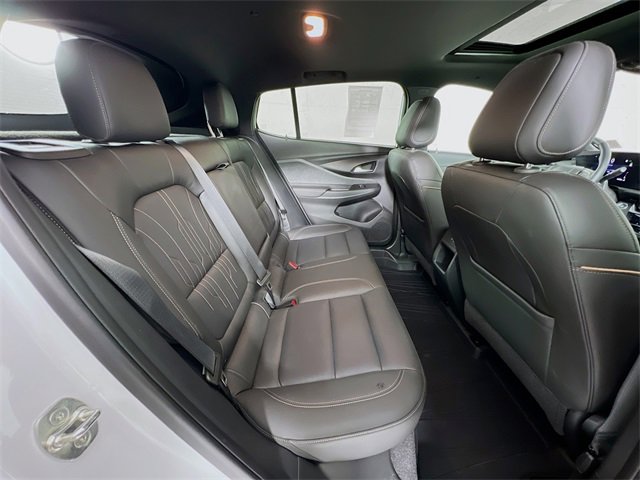 Used 2024 Buick Envista Avenir image 41