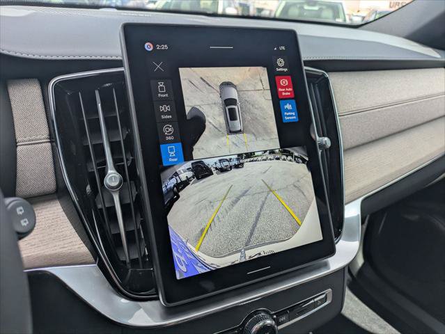 New 2026 Volvo XC90 B6 Plus w/ Protection Package AWD/4WD image 10