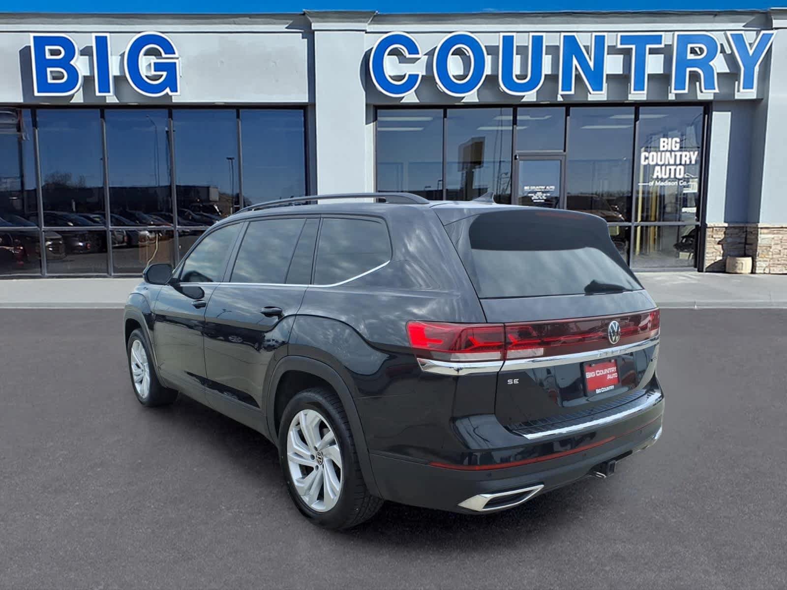 Used 2024 Volkswagen Atlas SE FWD image 7