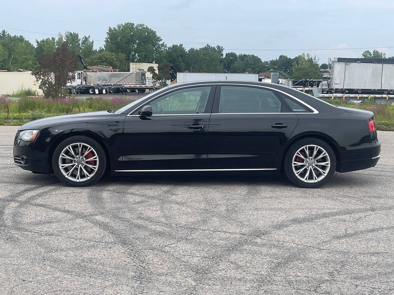 Used 2012 Audi A8 L 4.2 AWD/4WD image 2