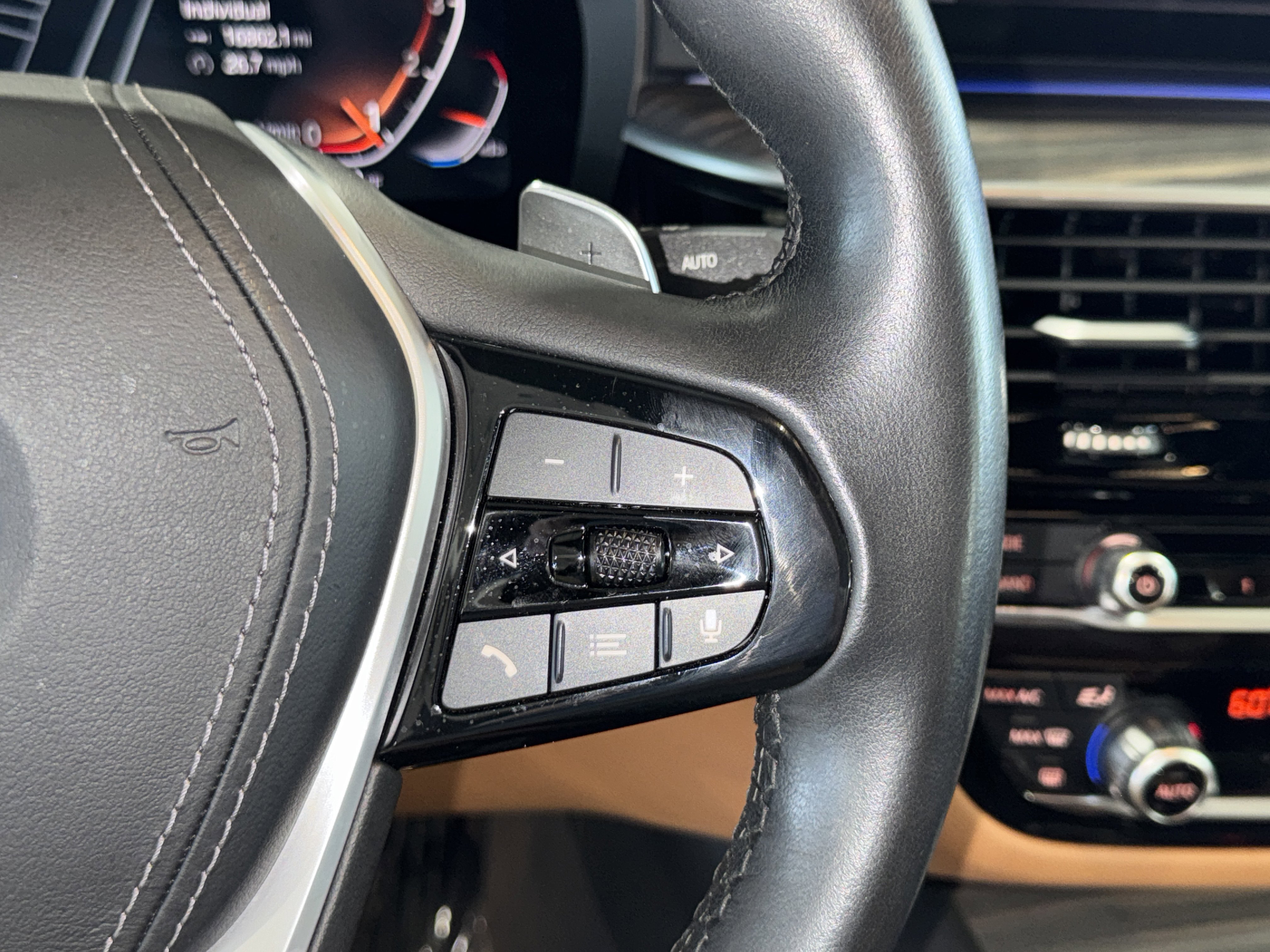 Certified 2023 BMW 530i w/ Premium Package RWD image 23