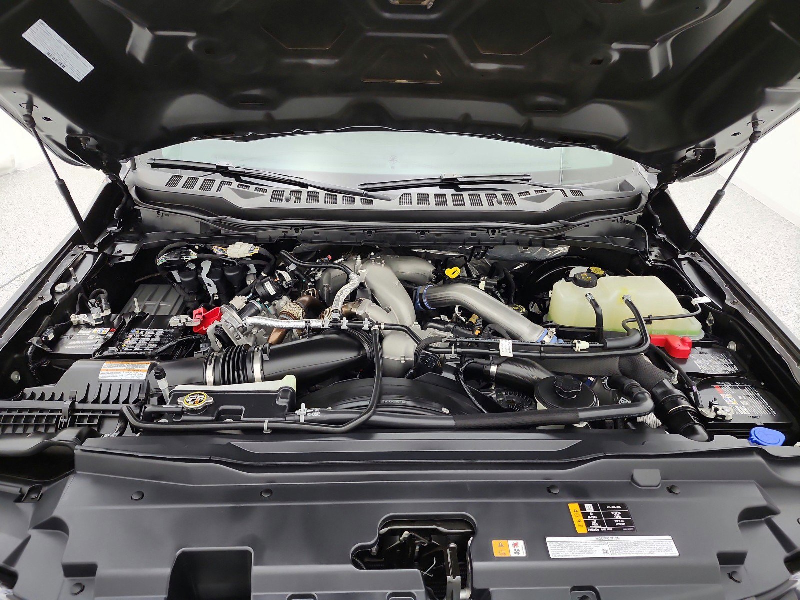 Used 2025 Ford F250 Lariat w/ Chrome Package AWD/4WD image 16